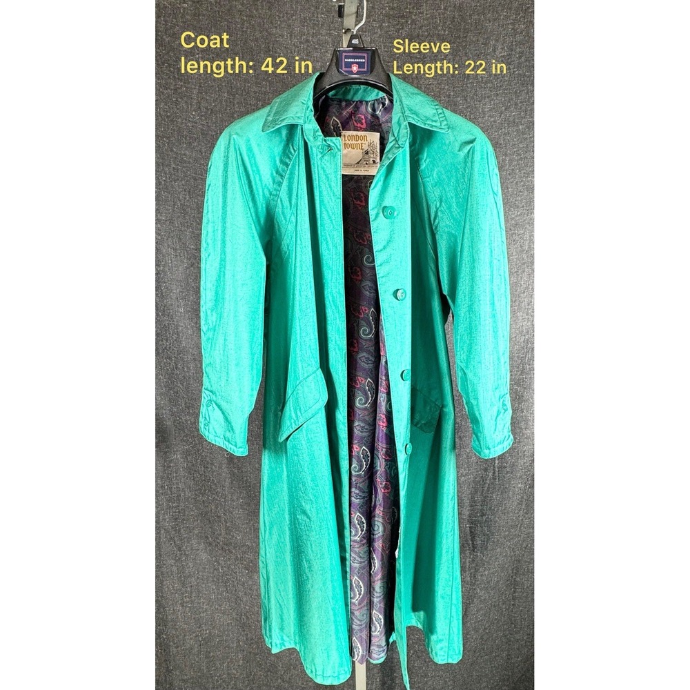 London Towne Emerald Green Trench Coat 100% Polyester Rubber Back Lining No Belt